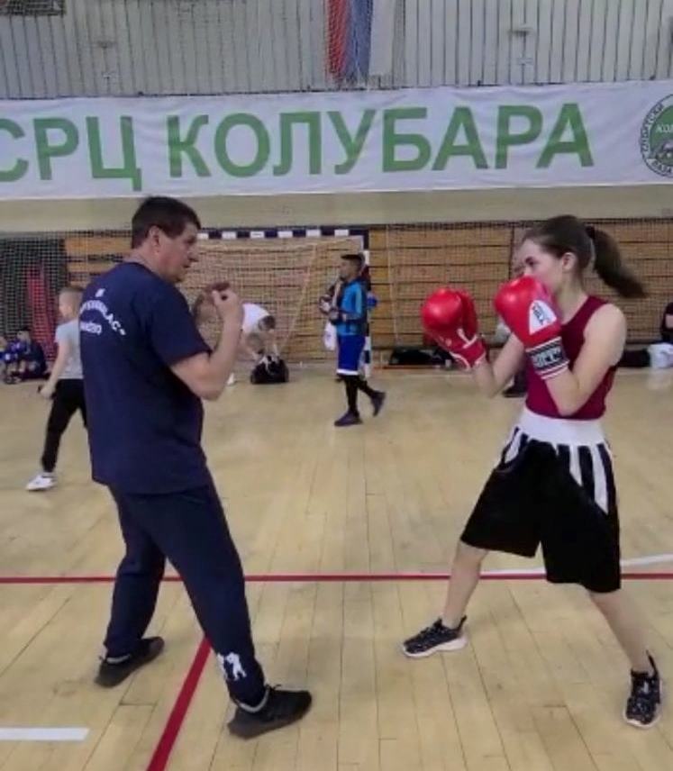 Tara boks